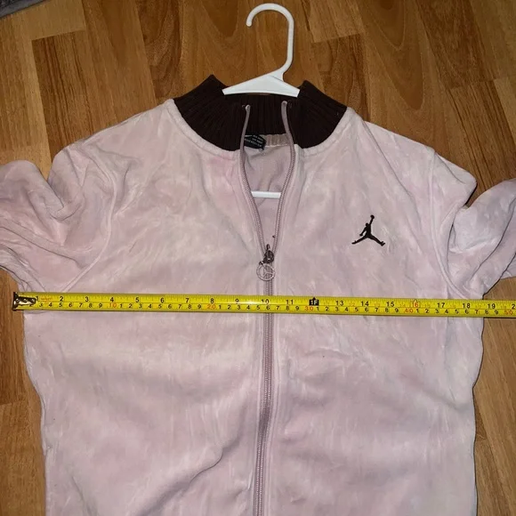 Vintage Nike Air Jordan Women's Velour Tracksuit. Pink/Brown. - Picture 11 of 12